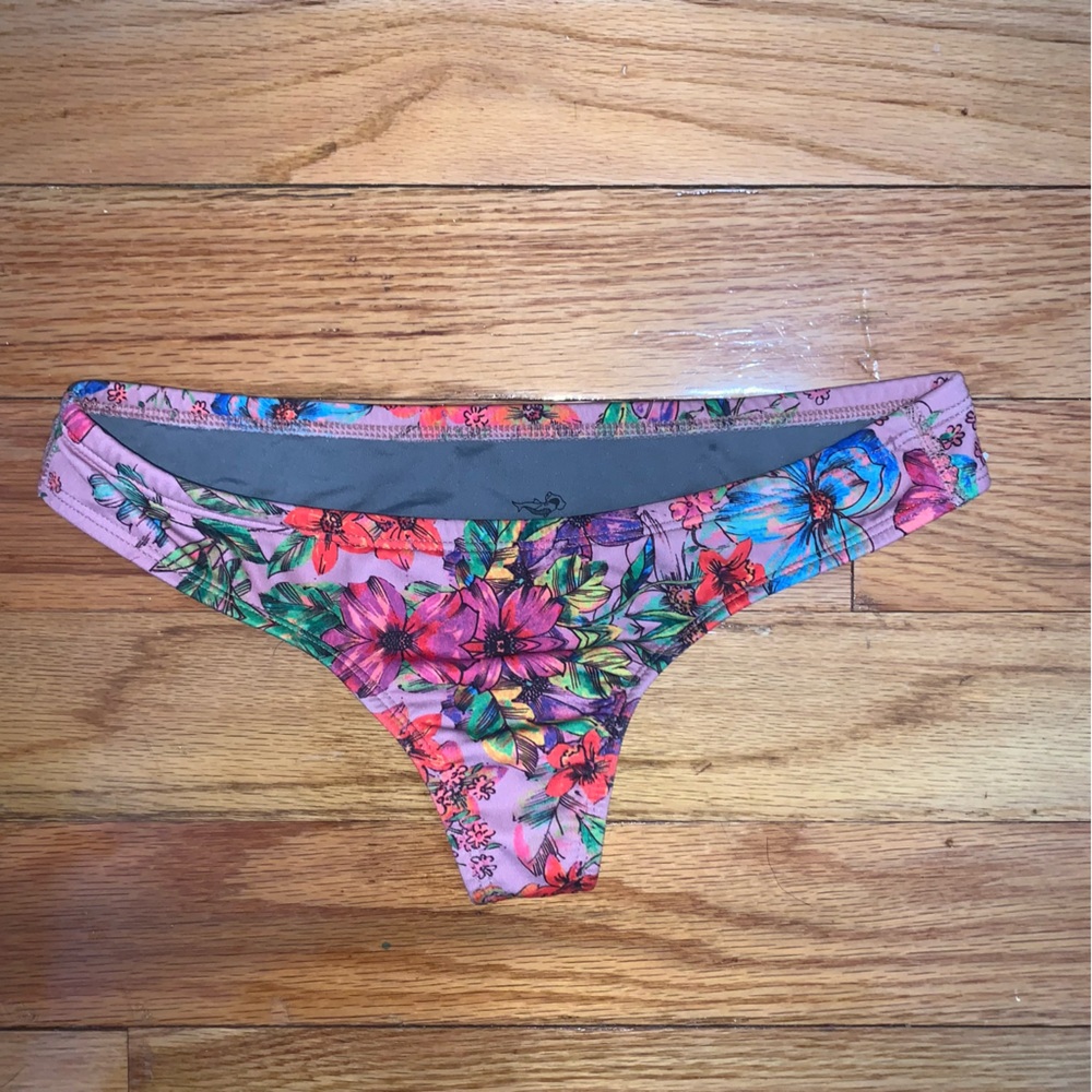 Jolyn bottoms (duke)